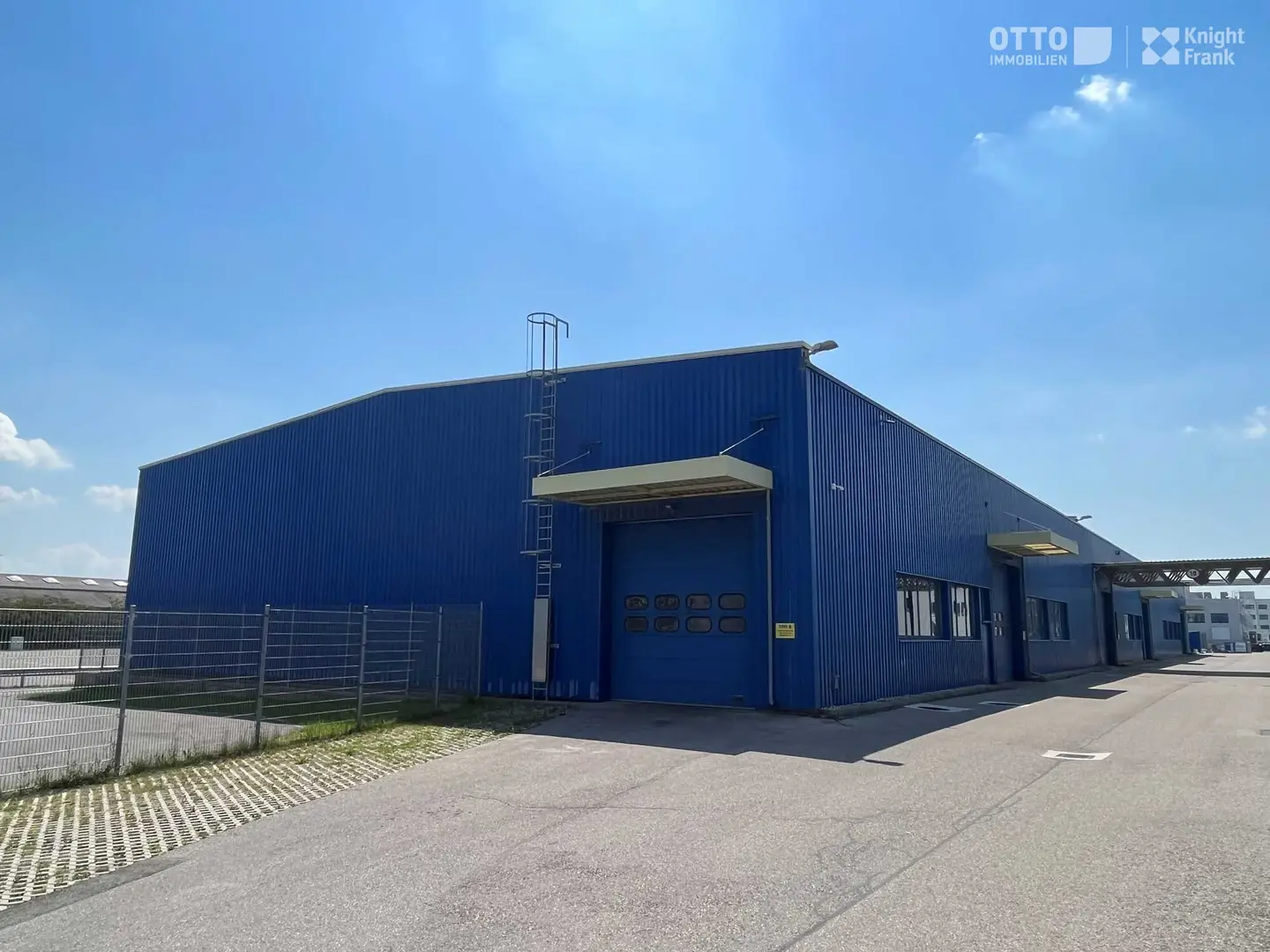 Halle 6, 7 und 8 außen