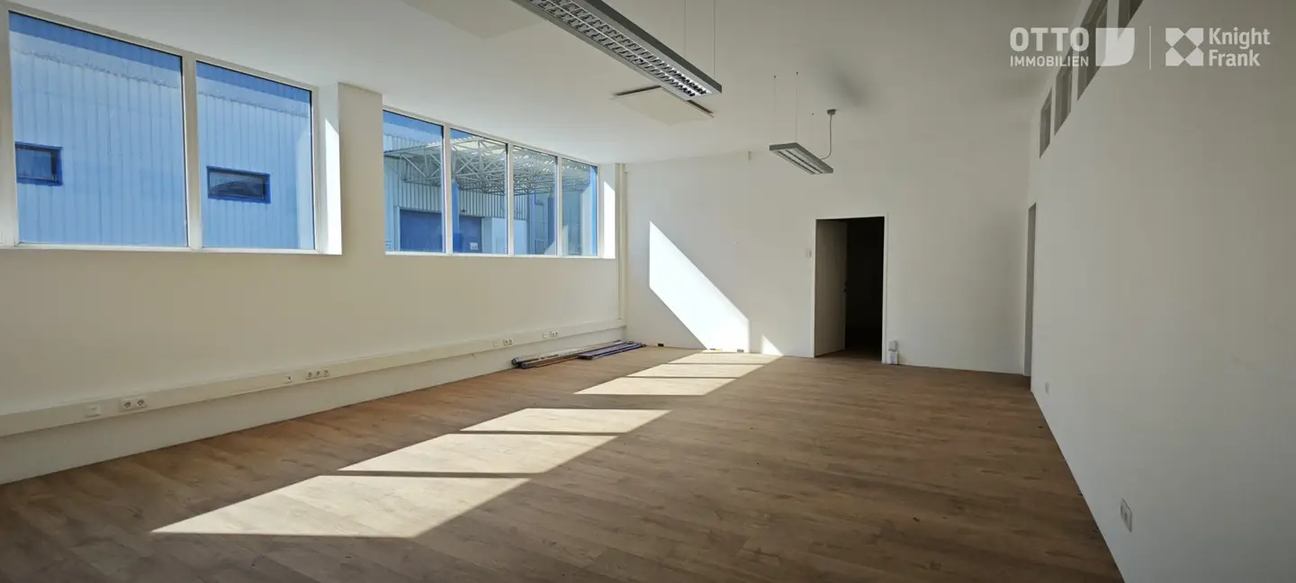 Halle 7 Lagerbüro