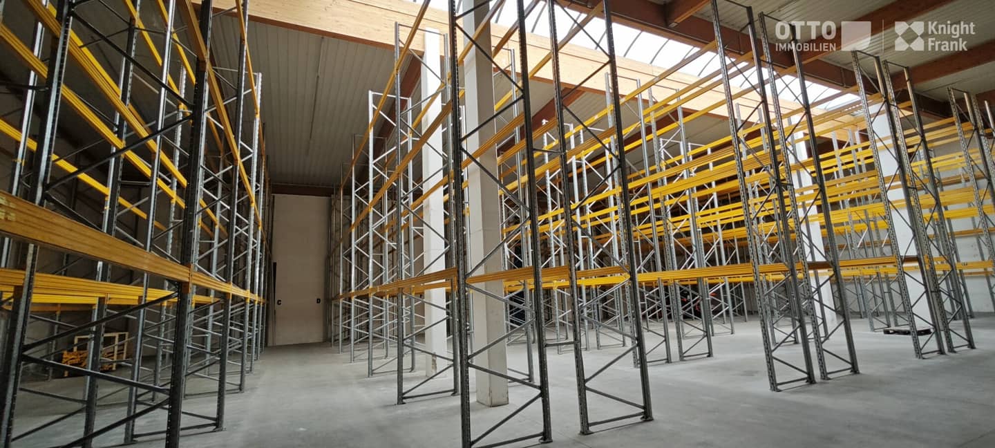 Lagerhalle und kleines Büro in zentraler Lage
