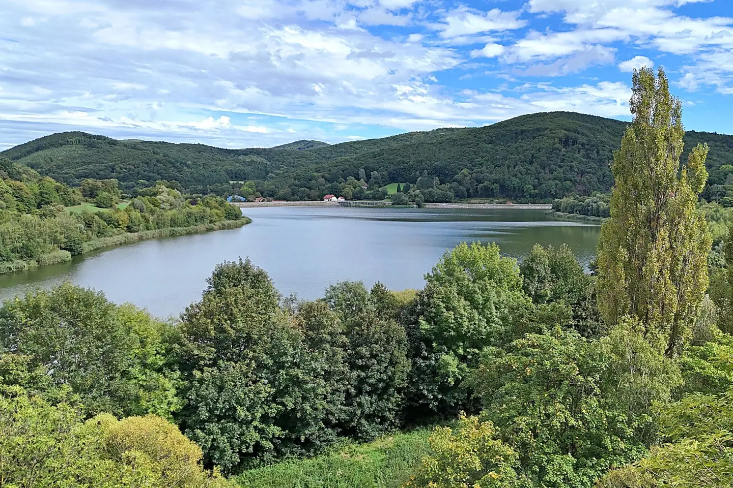 Investment in top location at Bartberg: 13 parcels at Wienerwaldsee development charges paid
