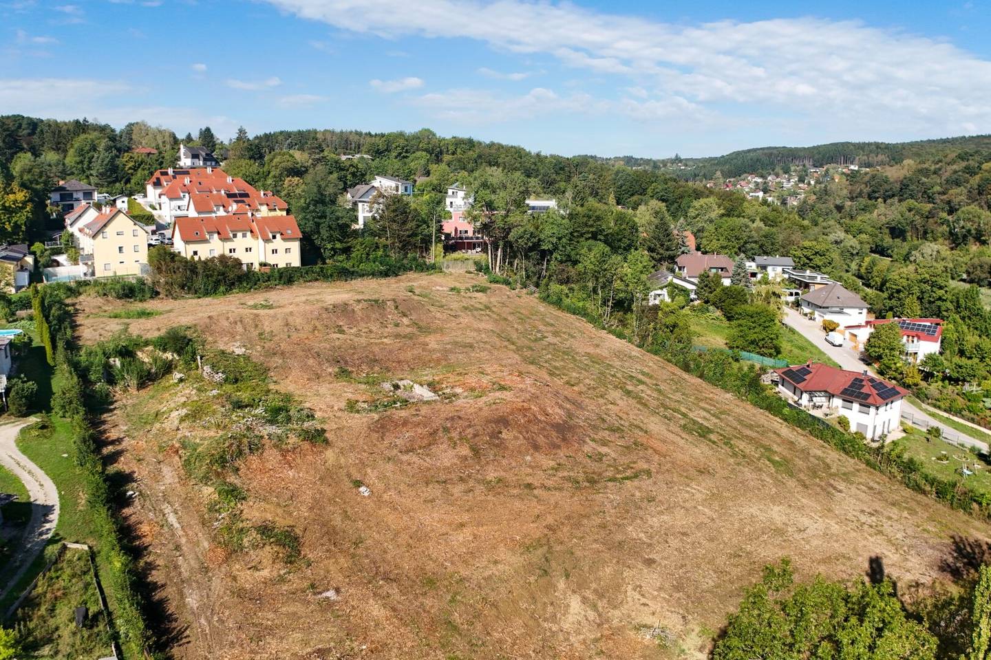 Investment in top location at Bartberg: 13 parcels at Wienerwaldsee development charges paid