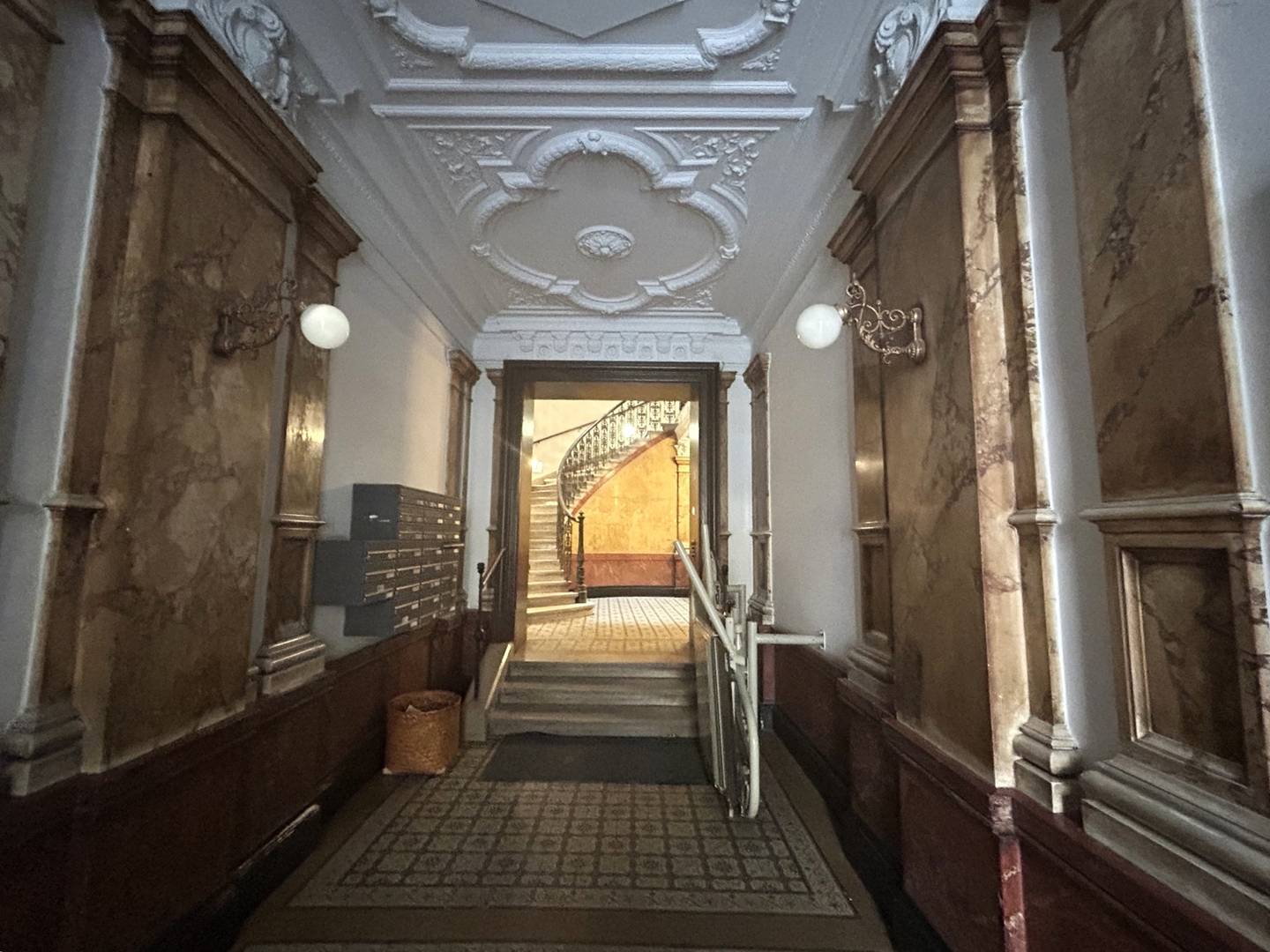 Moderne Bürofläche in stilvollem Altbau nahe der Votivkirche