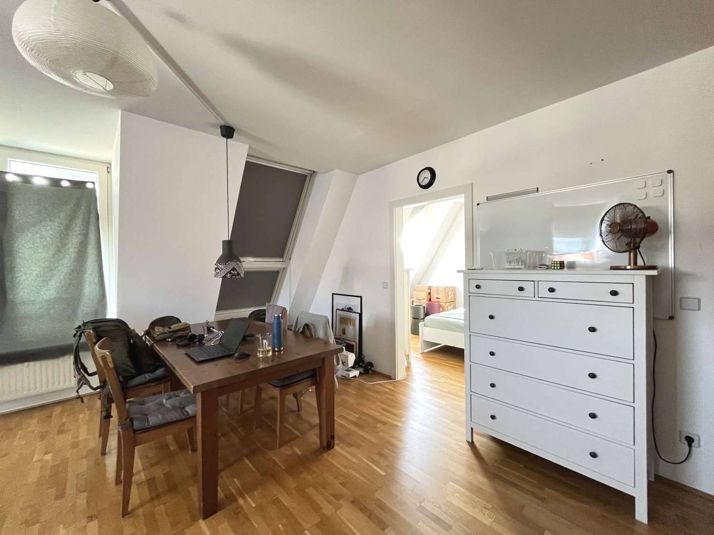 Dachgeschosswohnung unbefristet vermietet Loggia nahe Kardinal Nagl Park