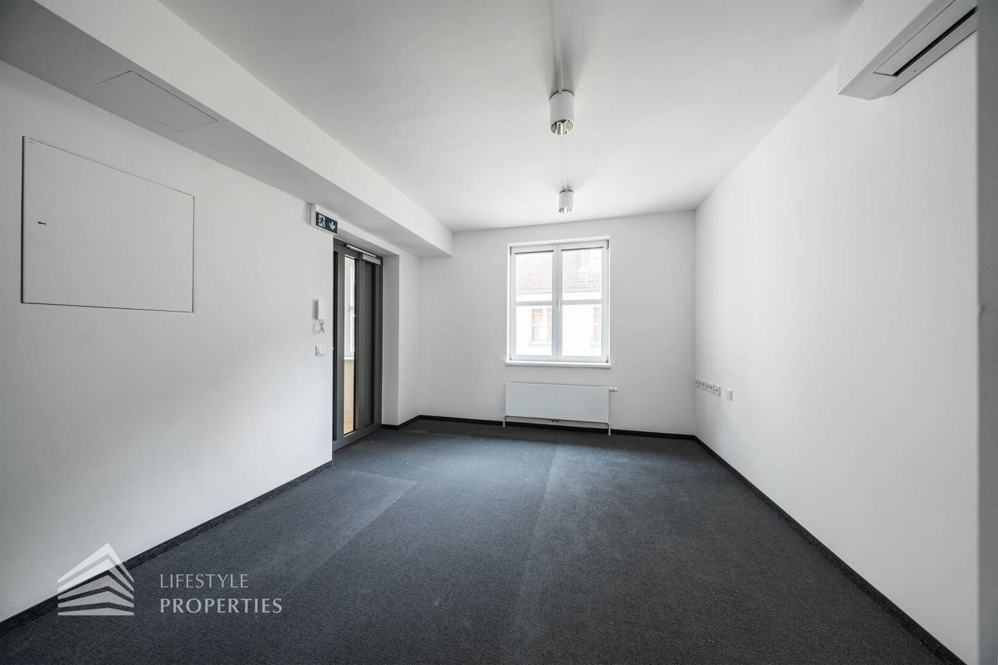 First occupancy! Elegant 4 room office in top location