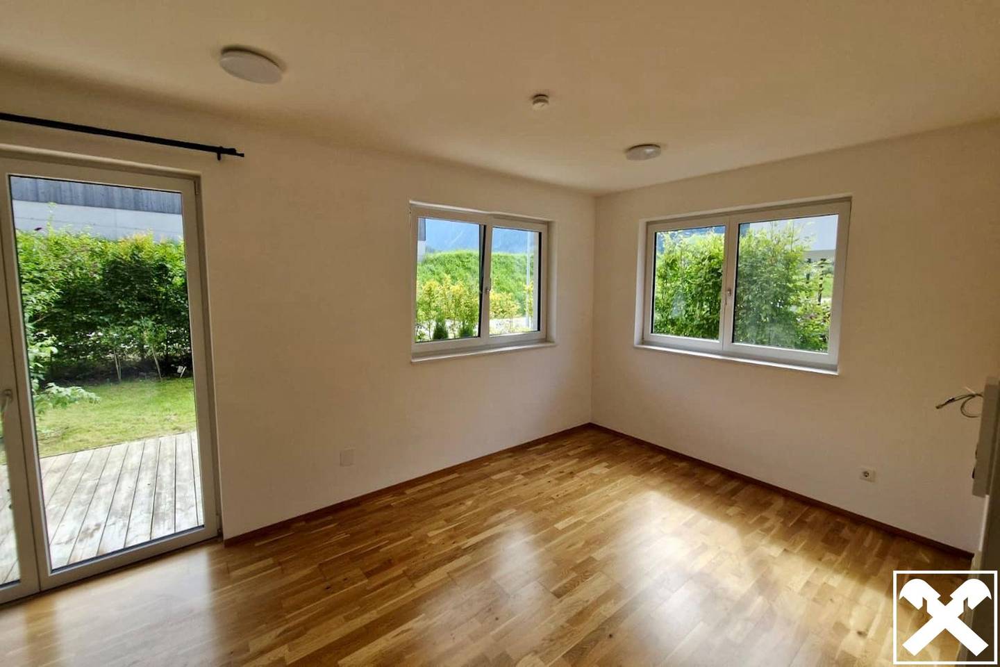 Ground floor apartment with garden and terrace