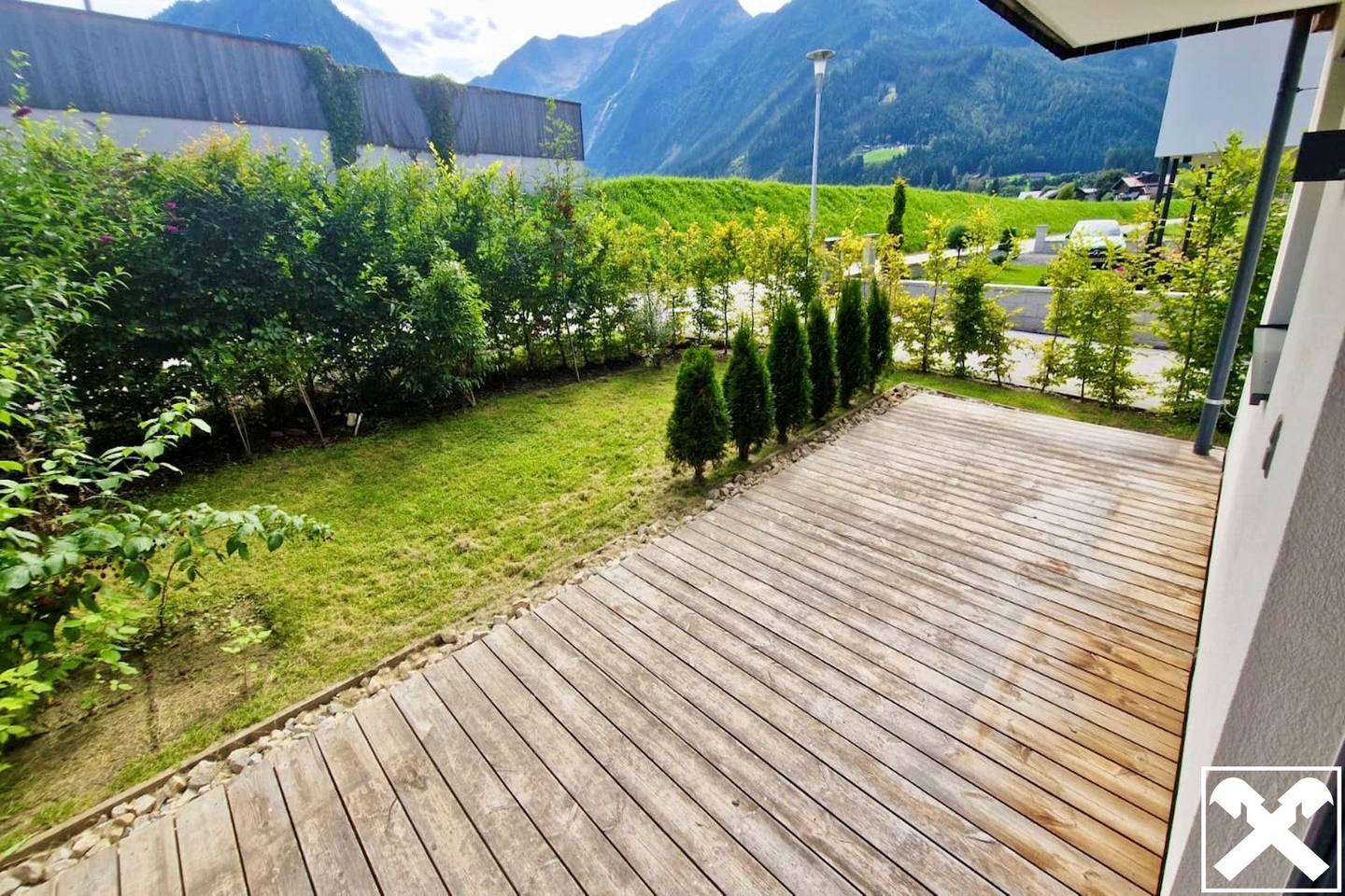 Ground floor apartment with garden and terrace