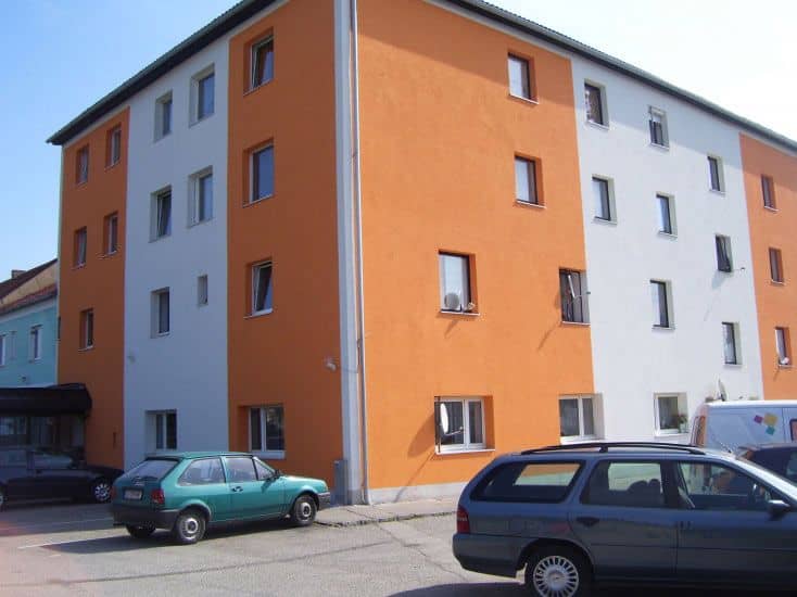Zinshaus mit 59 Wohneinheiten und 1 Büro voll vermietet in Marchtrenk