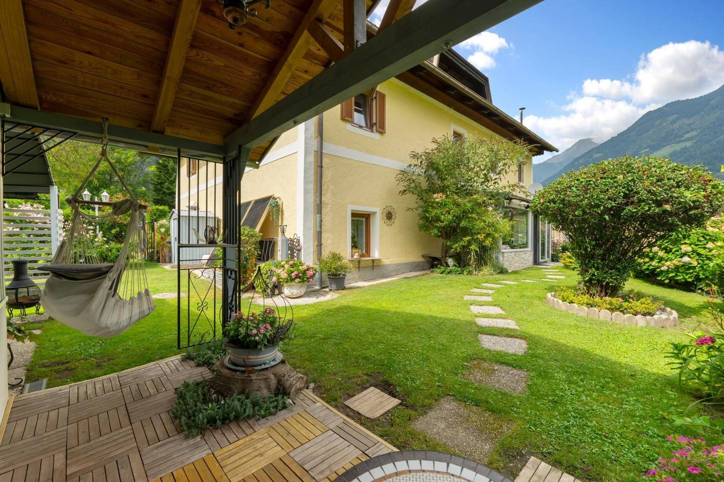Historic apartment with garden near Millstätter See