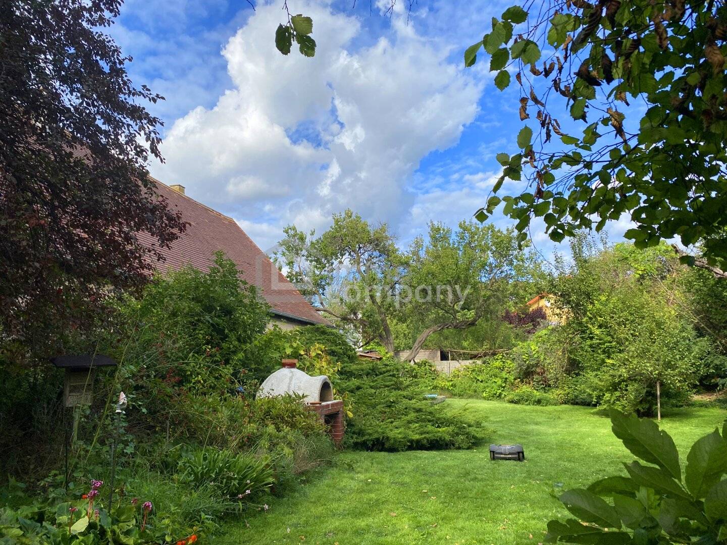 Einfamilienhaus in ruhiger Lage mit Garten - freistehend in Schwadorf