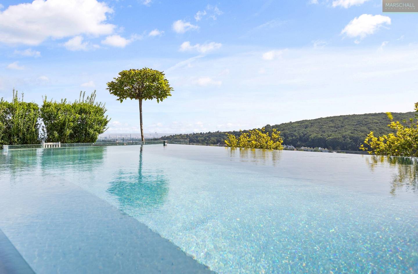 Penthouse Salmannsdorf Roof Garden Infinity Pool