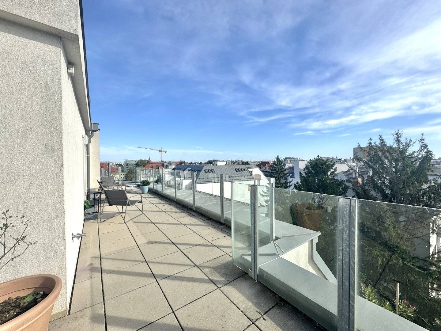 Penthouse nahe U1 Kagraner Platz - Maisonette Wohnung mit traumhafter Terrassenfläche - inkl. Klimaanlage
