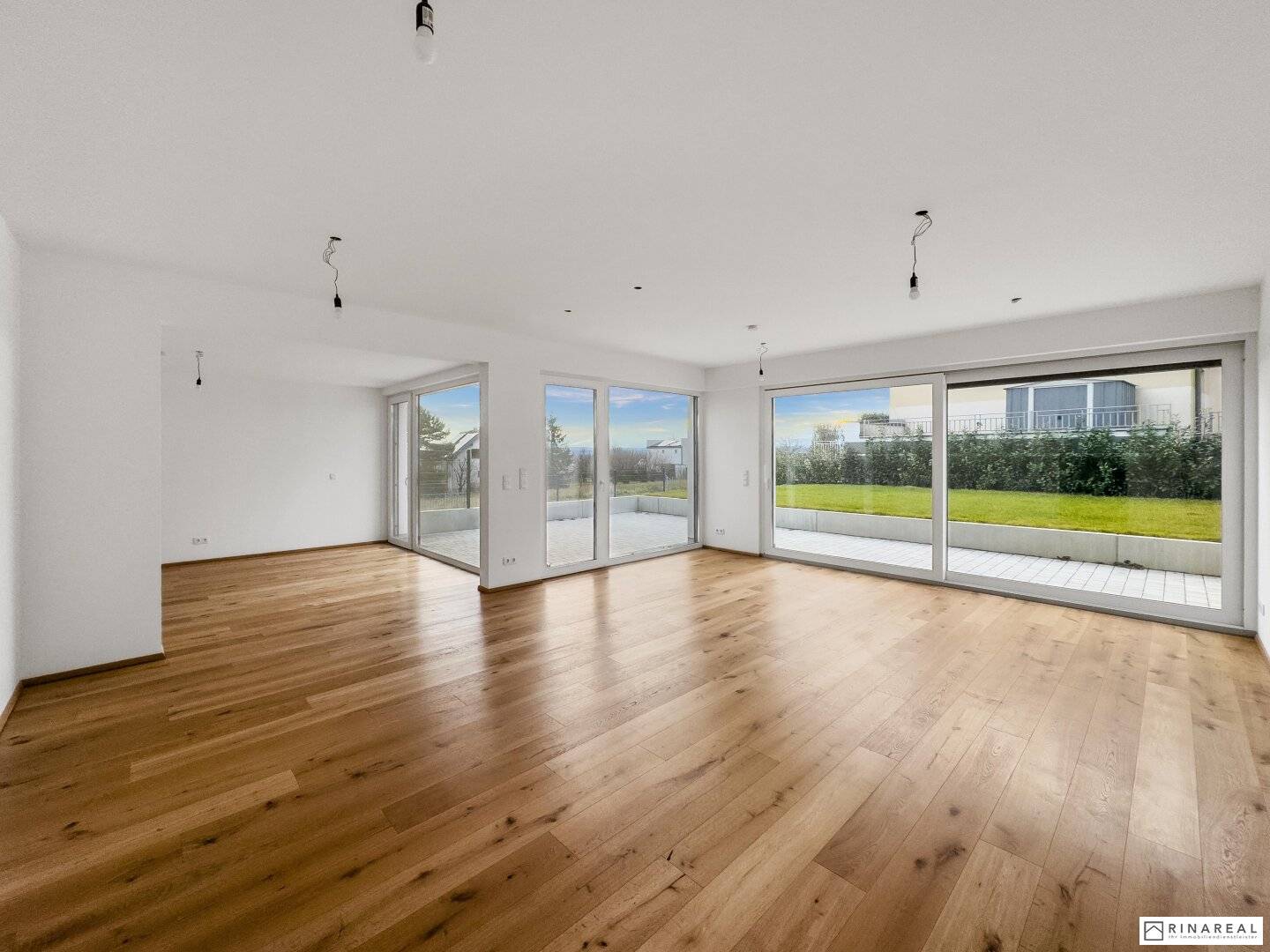 FÜR ANLEGER | VERMIETETE, wunderschöne, moderne & lichtdurchflutete Doppelhaushälfte | 5 Zimmer - ca. 143 m² | AHORNGASSE - St. Georgen, Eisenstadt