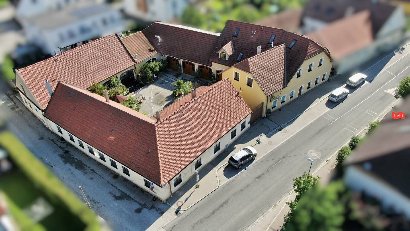 Tradititioneller Vierkanthof mit 2 Wohnhäusern, ideal als Gemeinschaftspraxis Nähe Stift Göttweig bei Krems