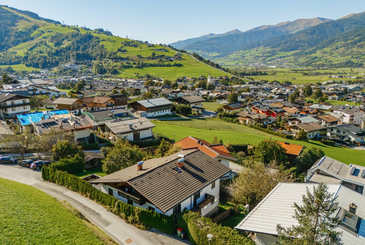 Viel Platz, viele Möglichkeiten – Mitarbeiterhaus oder Neubauchance