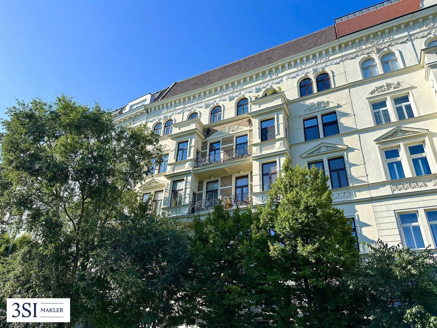 Apartment Attic with Plan Danube Canal View