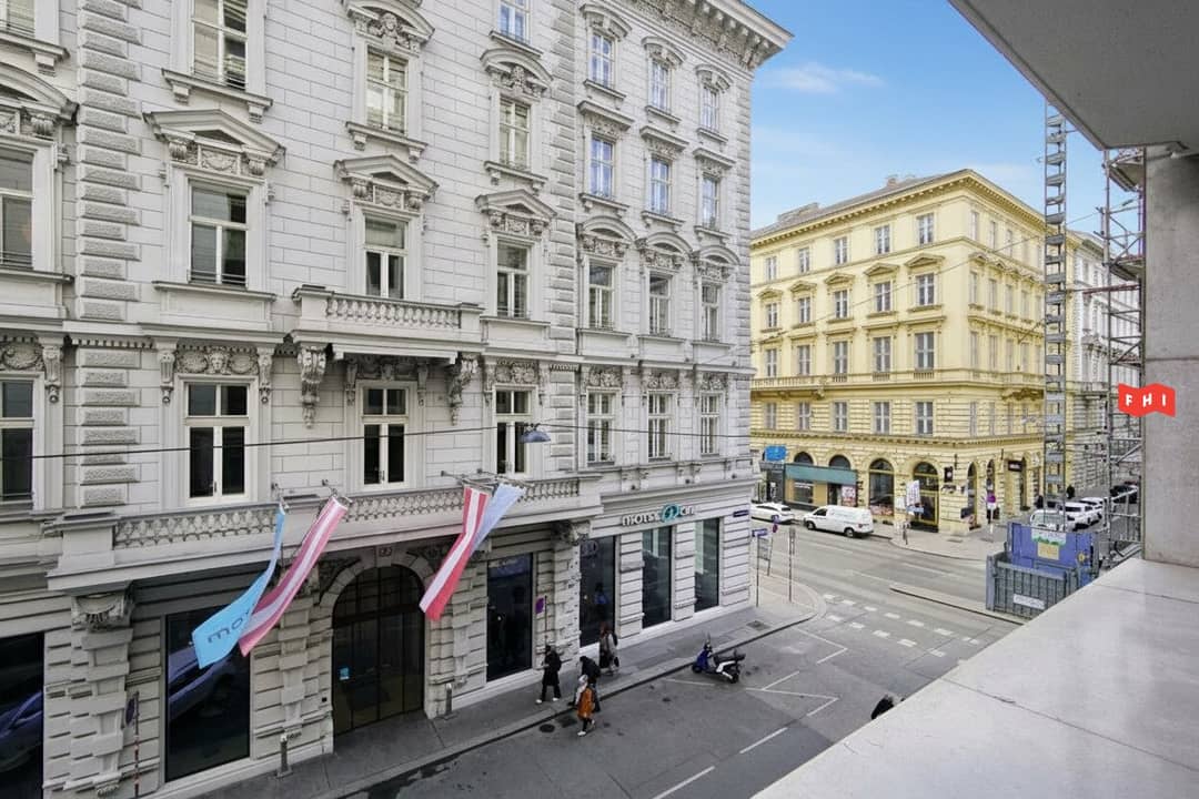 Wohnung nahe der Oper mit Loggia und Aufzug