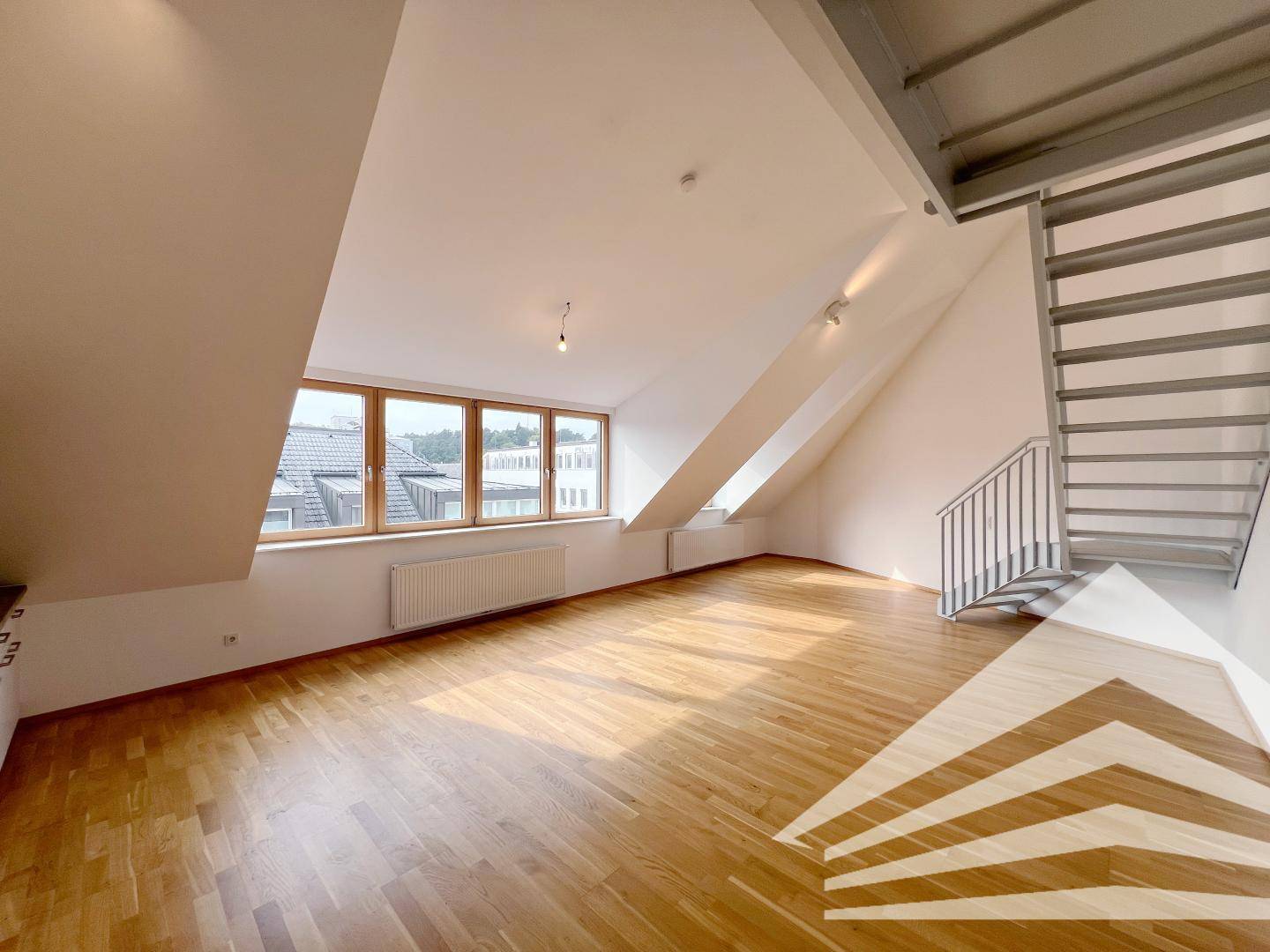 Maisonette apartment city center roof terrace