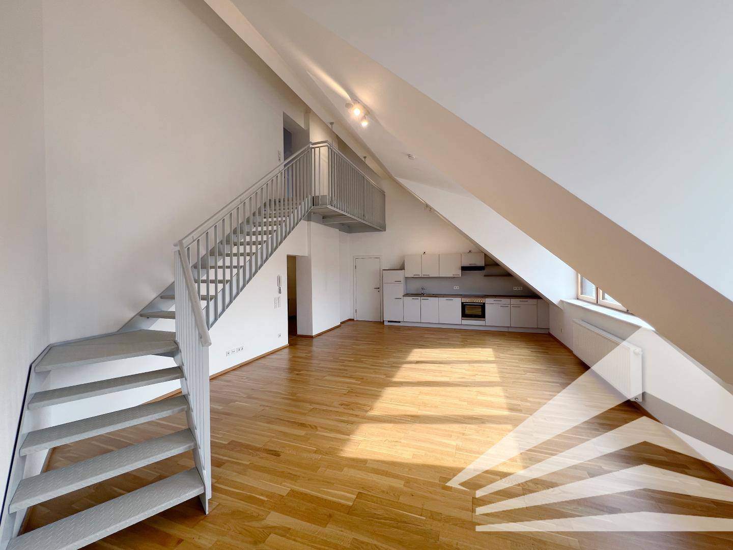 Maisonette apartment city center roof terrace