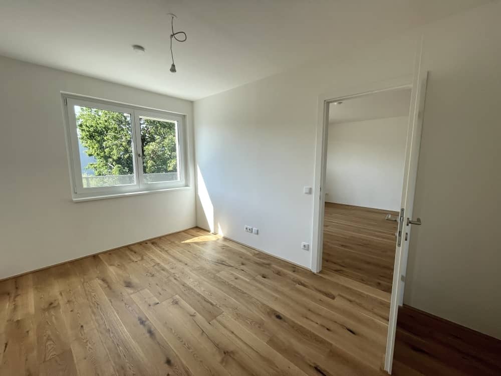 Apartment first occupancy balcony Liesing