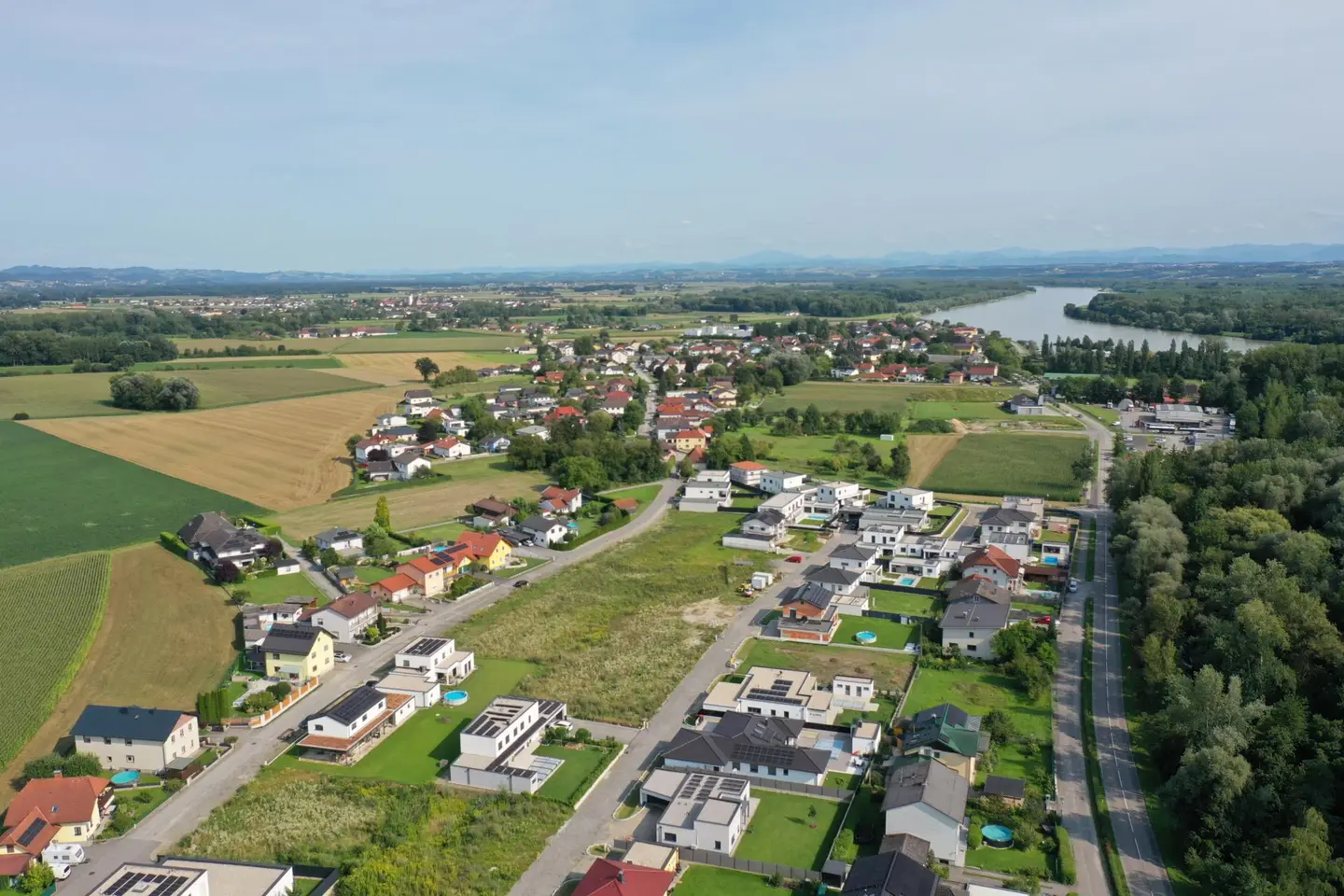 Doppelhäuser im DonAuland-provisionsfrei!