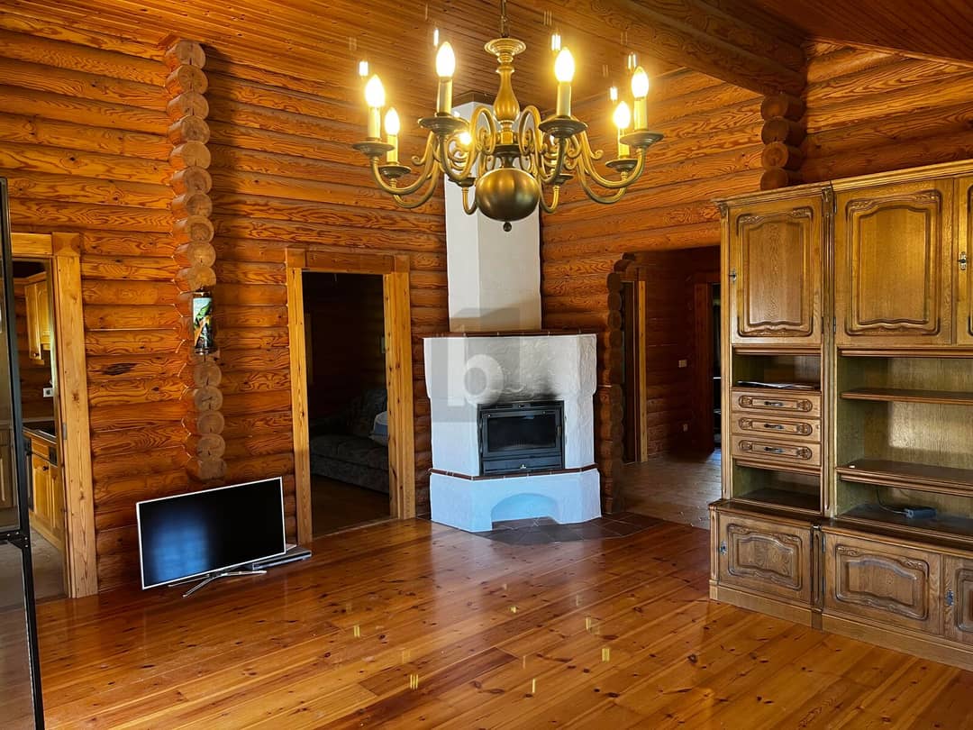 Charmantes Einfamilienhaus mit Garten und Garage