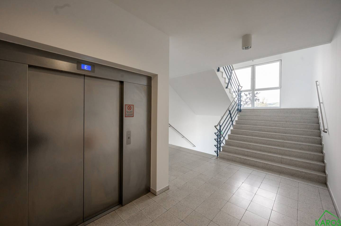 Großzügige Bürofläche in Wien 1210 – 896 m², 7 €/m² – Top Lage