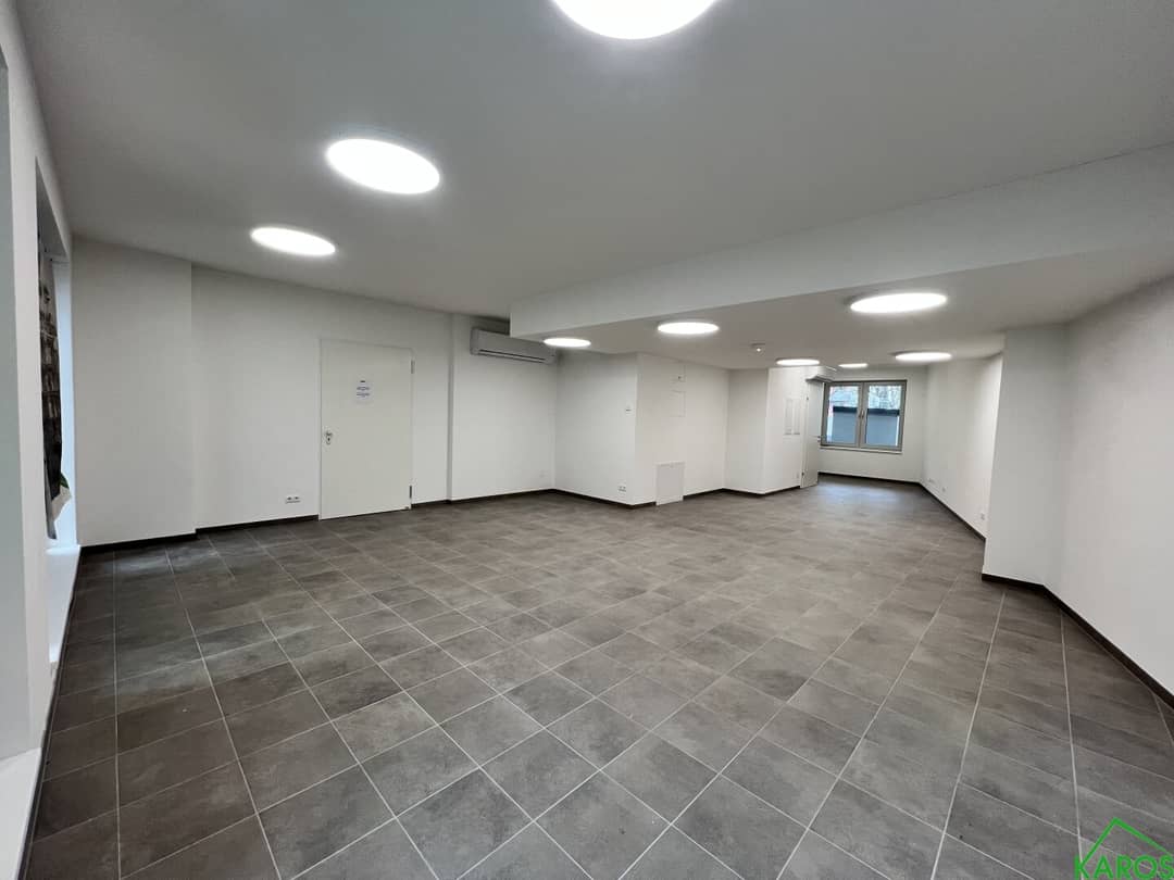 Commercial Space Hernals 103m² New