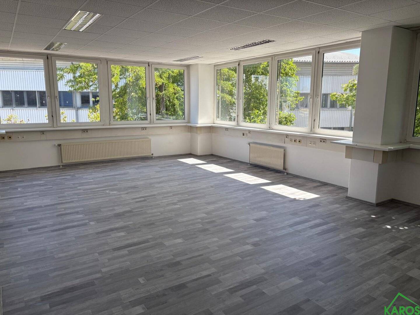 Attraktives Büro direkt an der A22 in Wien, 53,26 m², gute Anbindung