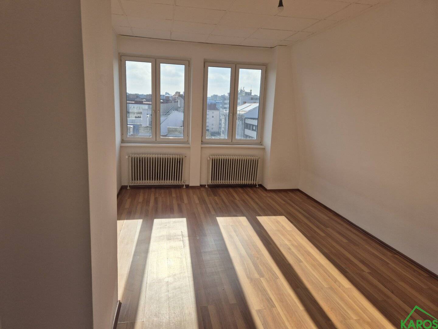 Wohnung mit Fernblick und offener Küche