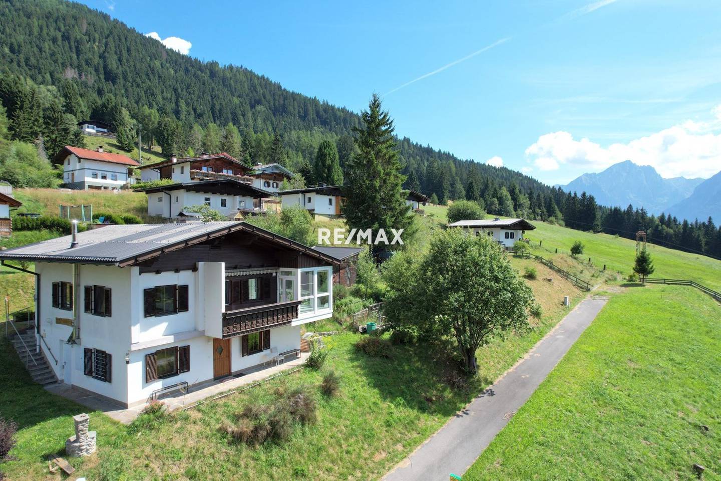 Zwischen Bergen und Natur - Wohnhaus mit Freizeitwohnsitz