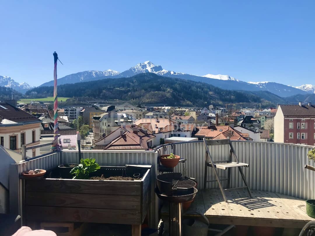 Dachgeschosswohnung mit Dachterrasse und Tiefgarage