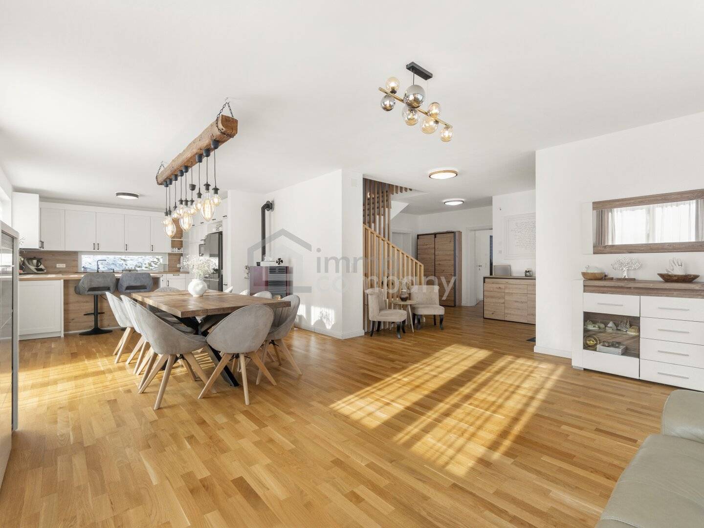 Einfamilienhaus in Wartberg im Mürztal, 240 m² Wohnfläche, 2 Balkone