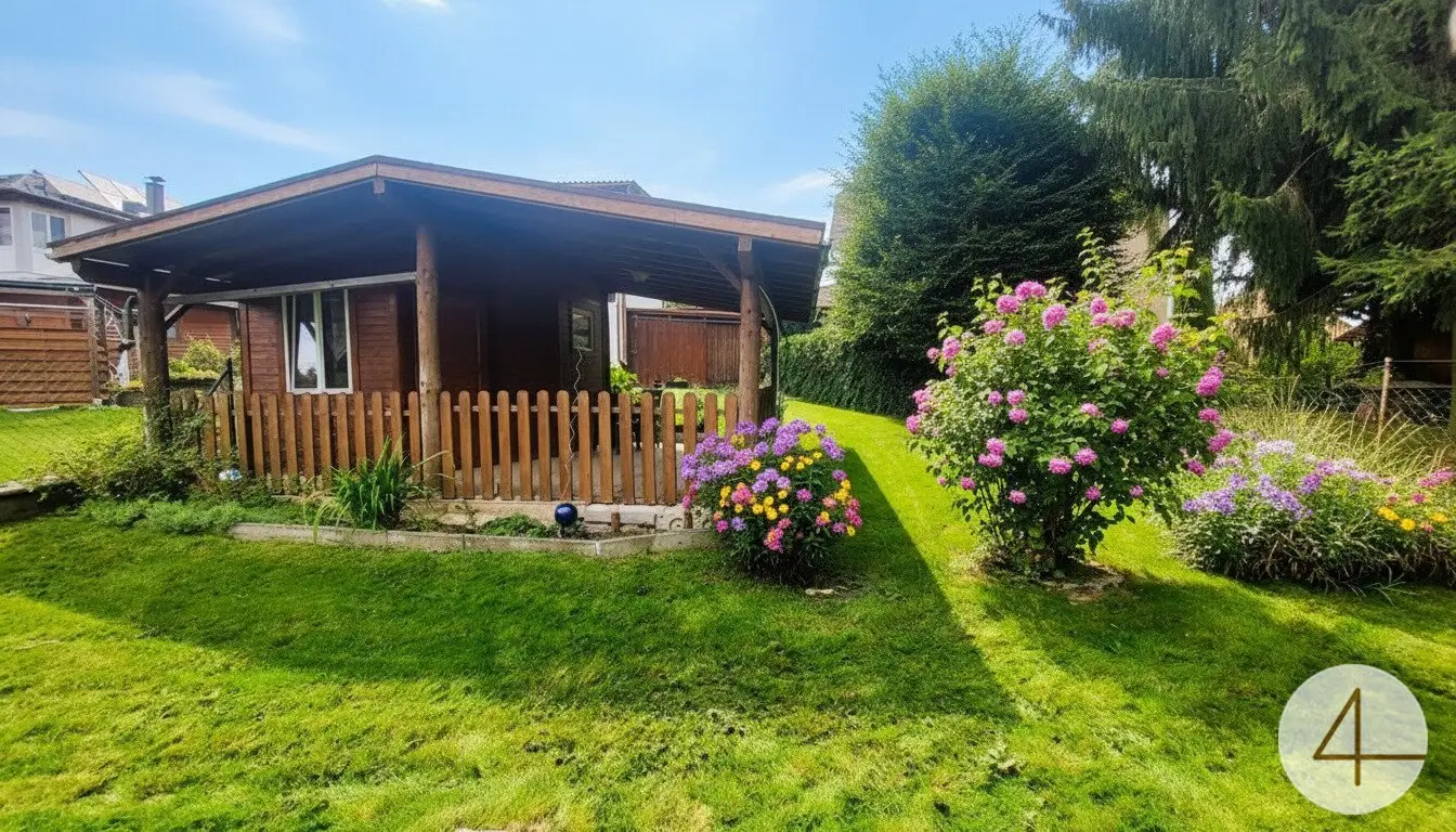 Twin Houses with Garden and Garage