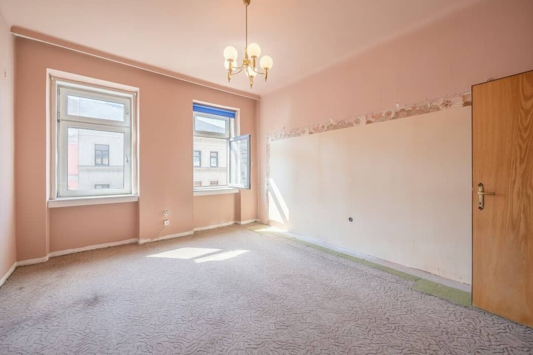 Wohnung im Altbau mit Potenzial in ruhiger Lage