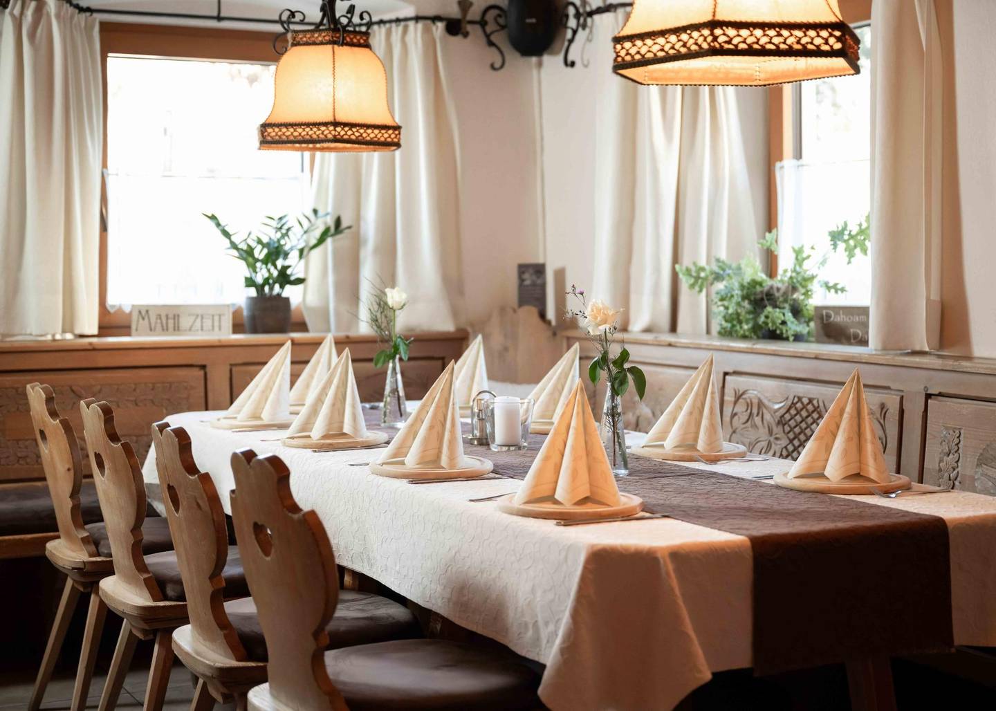 Traditionsgasthaus Breitenbach am Inn – zentral, Terrasse und Saal