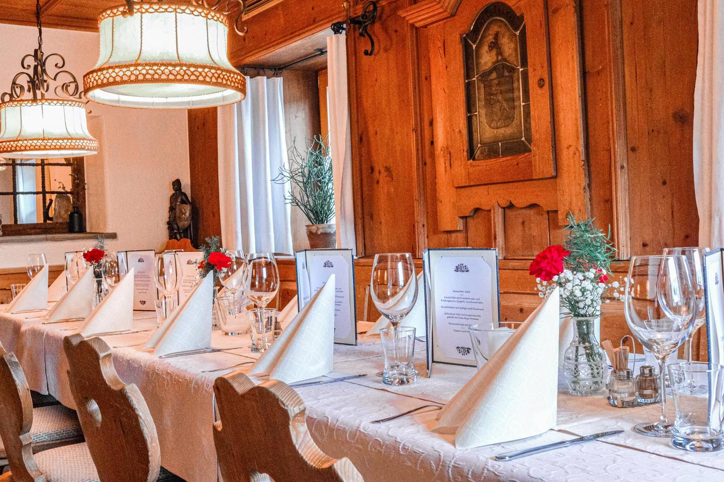 Traditionsgasthaus Breitenbach am Inn – zentral, Terrasse und Saal