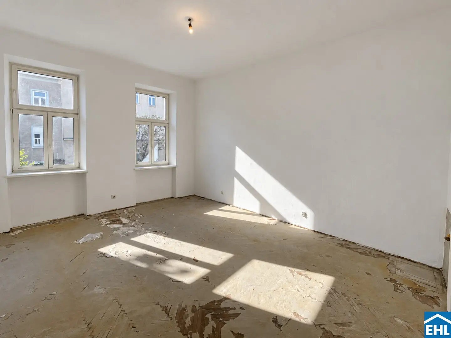 Apartment near Augarten with planned lift
