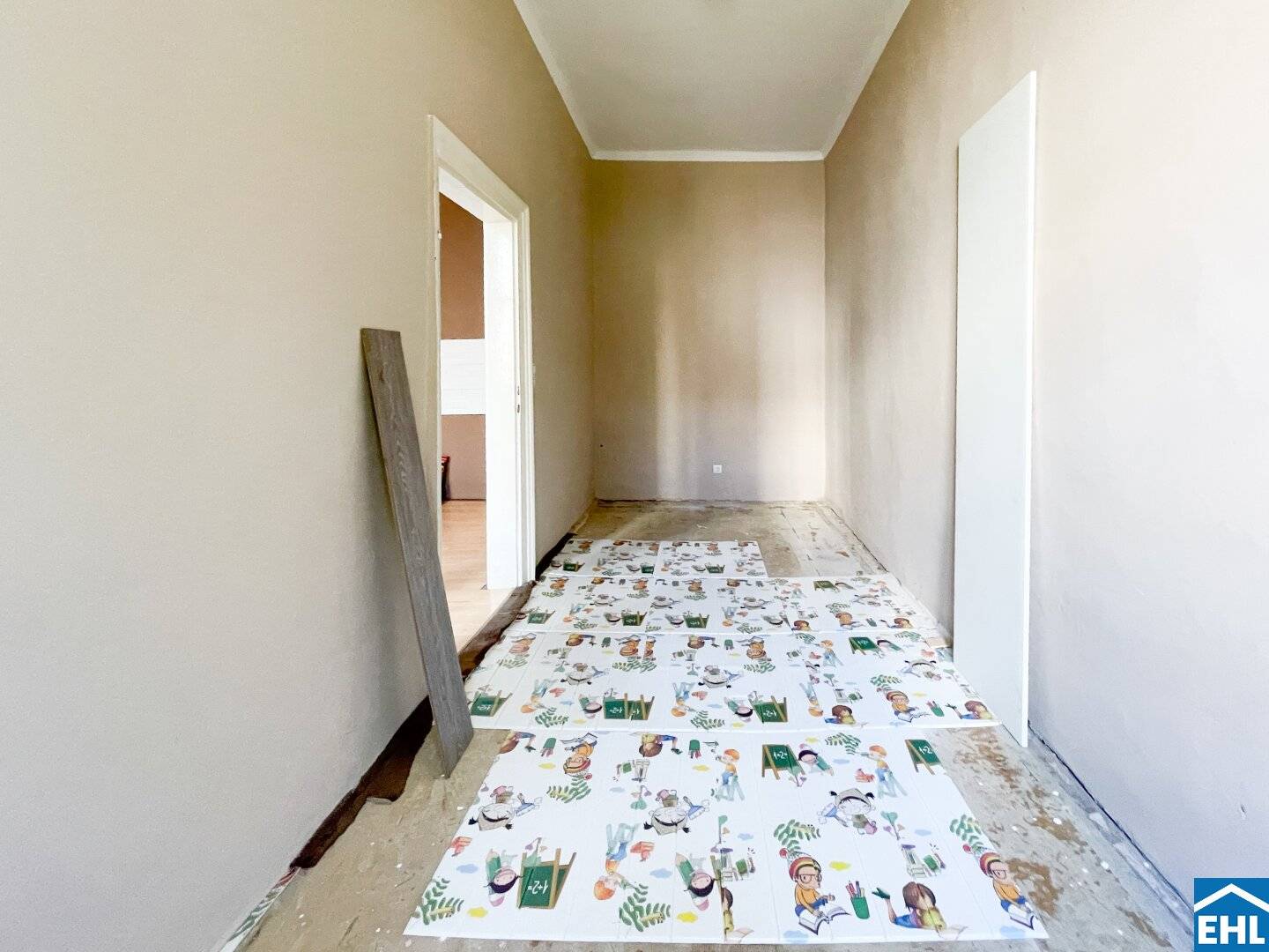 Apartment near Augarten with planned lift