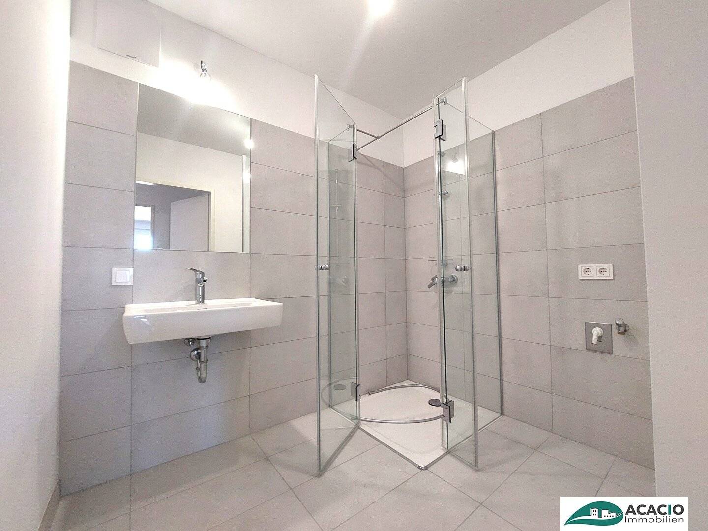 Newly built apartment with generous loggia