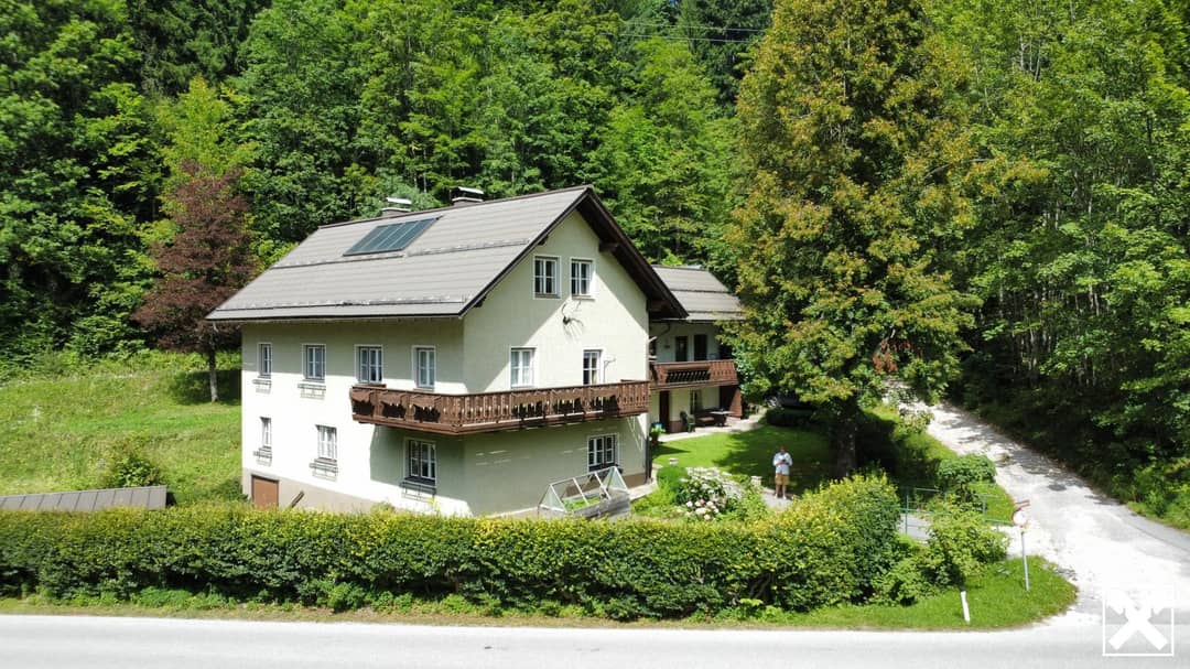 Mehrfamilienhaus in Lackenhof am Ötscher – Großer Garten und Balkon
