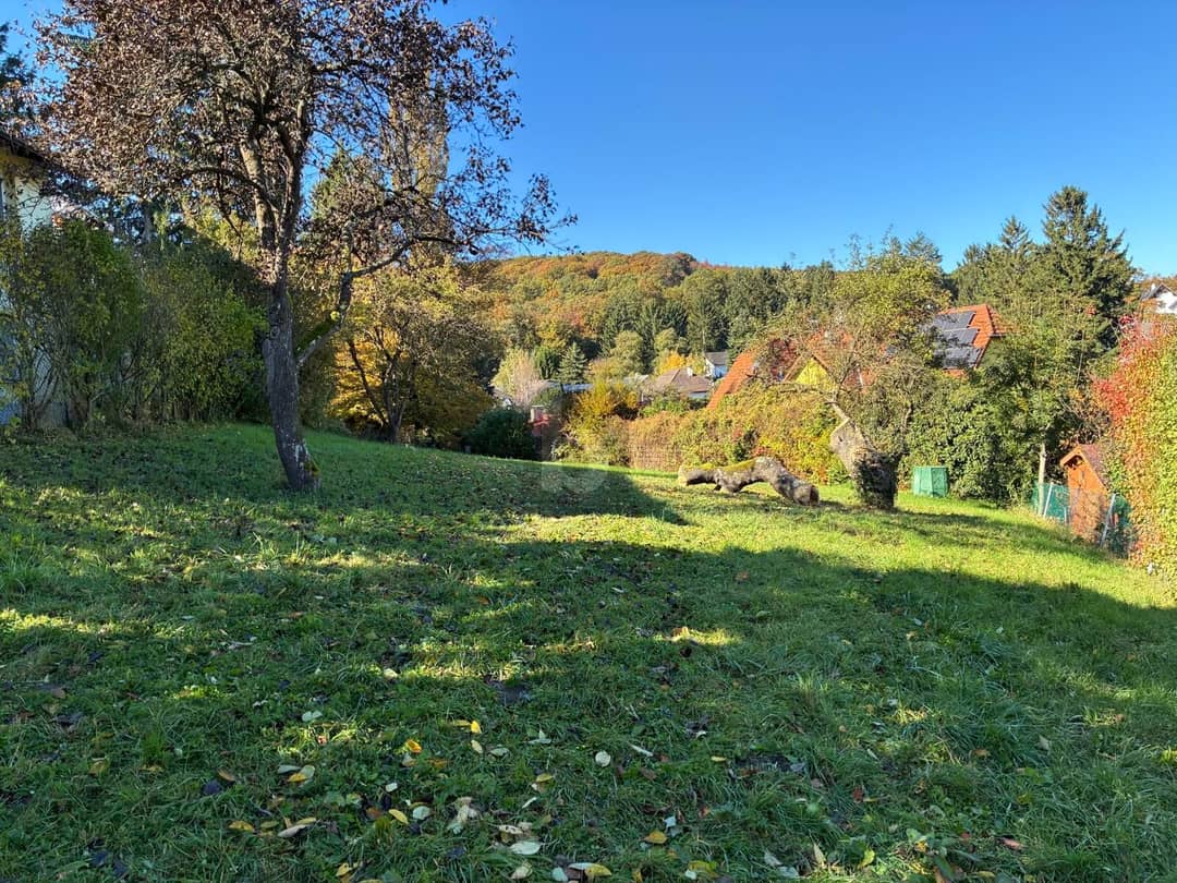 Residential plot with mountain view, 949 m²