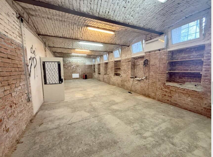 Commission-free business premises in 1150 Vienna