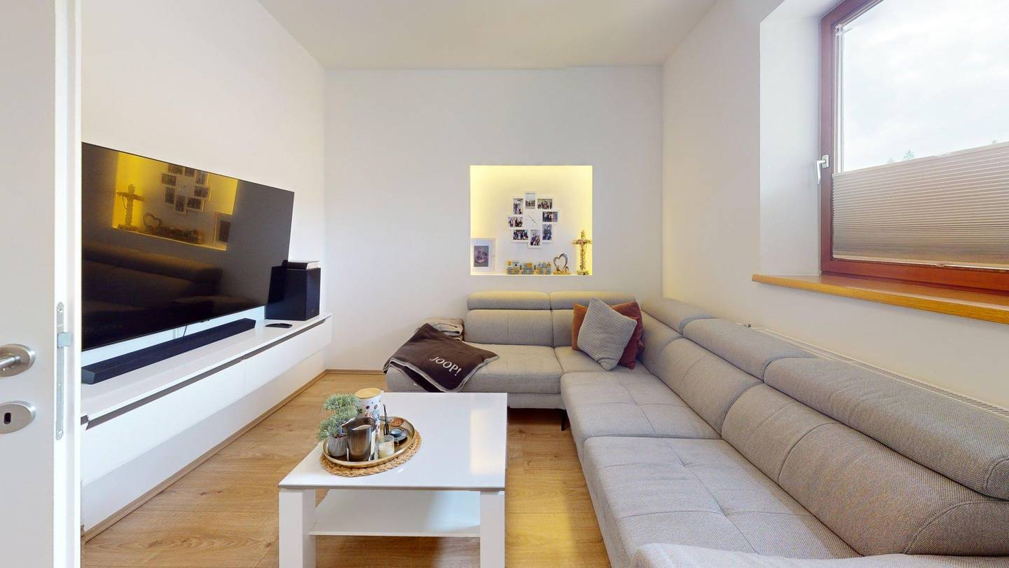 Wohnung zentrale Lage mit Balkon und Einbauküche