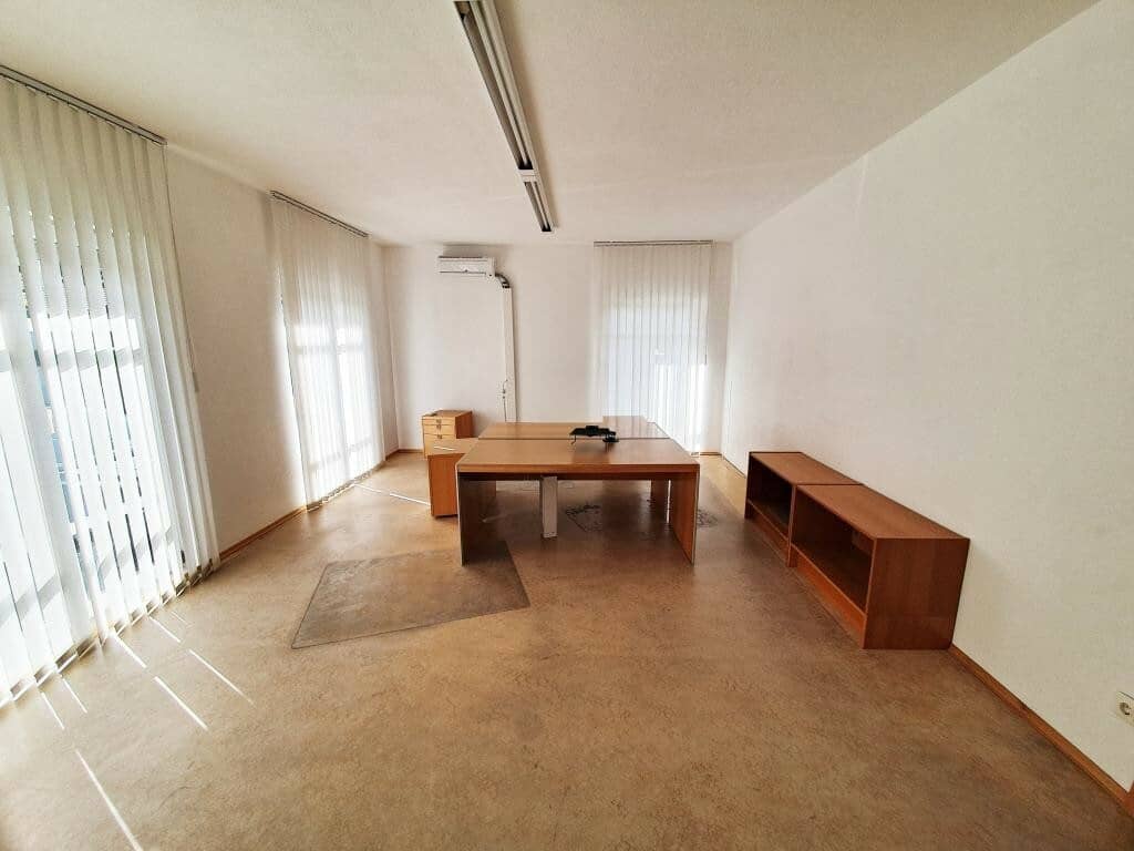 Großzügige Büro- oder Ordinationsflächen (Wahlarzt) zwischen 122 m² und 163 m²