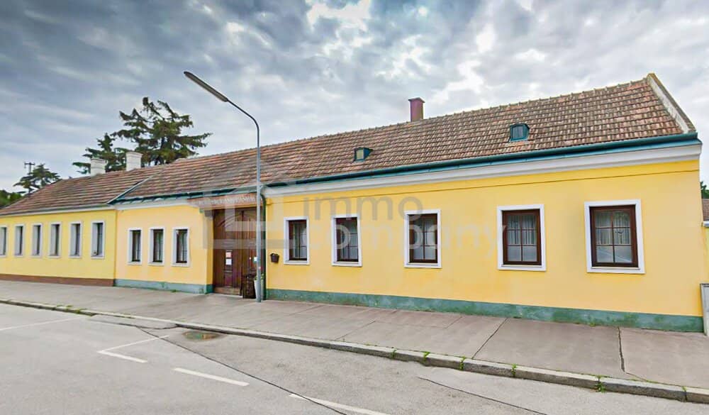 Developer HIT in OBERLAA Quiet Location