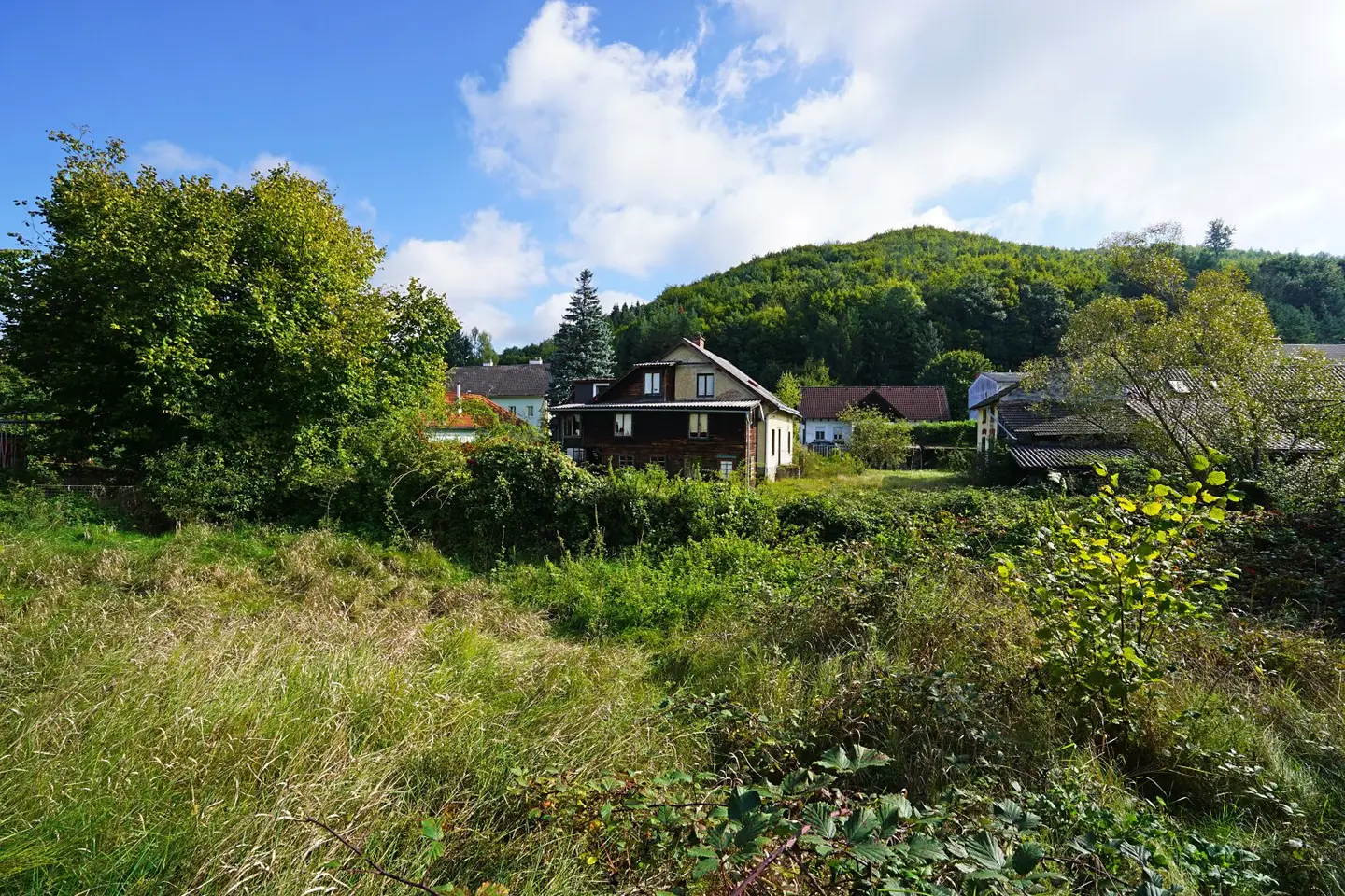 Level building plot ideal for your single family or semi detached house project in the Wienerwaldf? no, Wienerwald