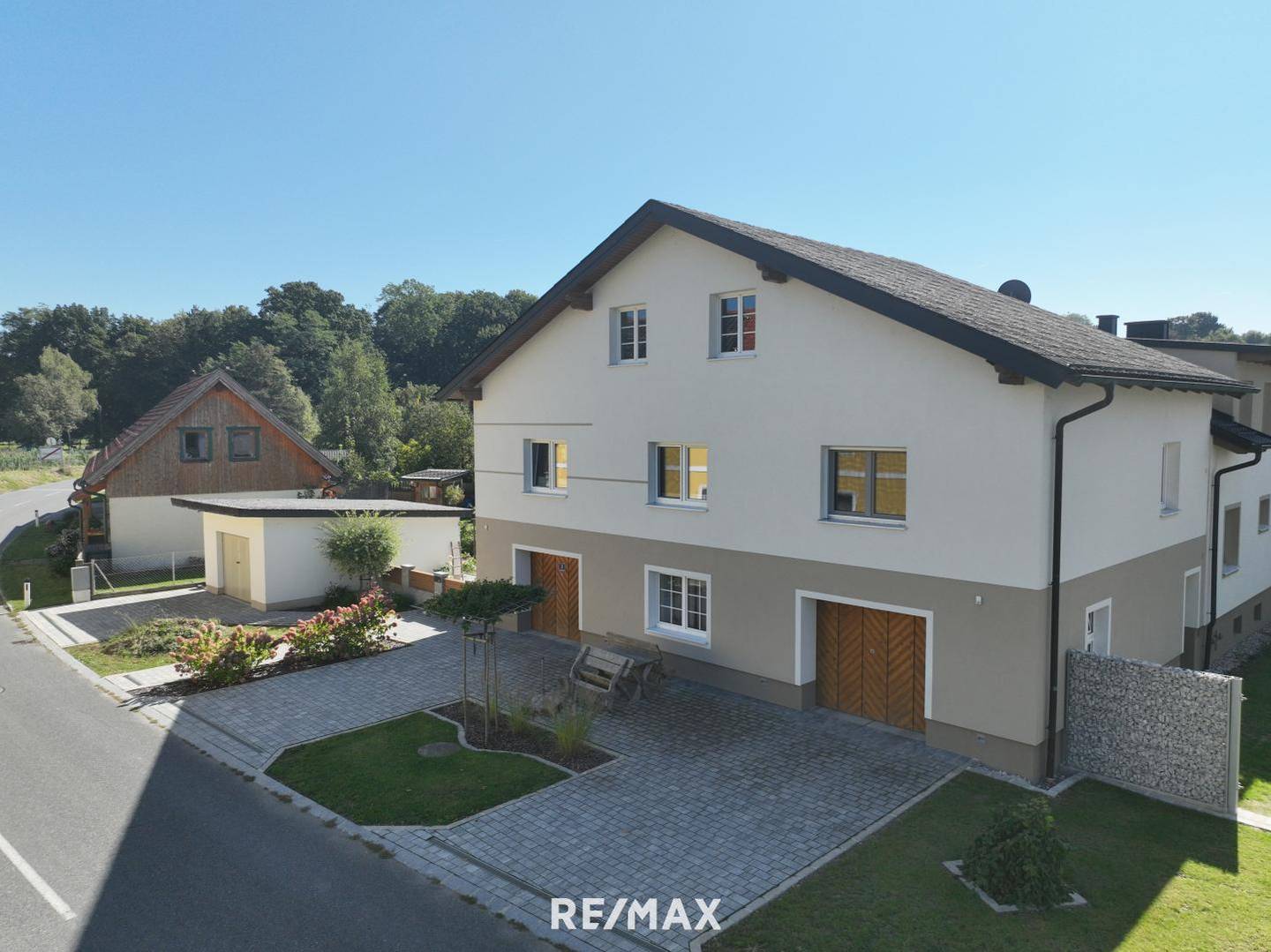 Modernes, saniertes Einfamilienhaus in Mank mit 390 m² Wohnfläche