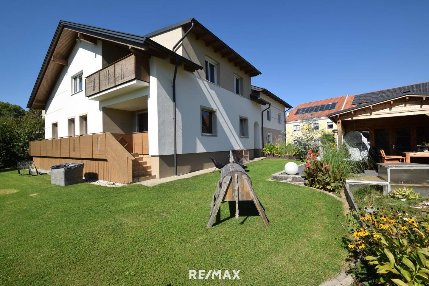 Modernes, saniertes Einfamilienhaus in Mank mit 390 m² Wohnfläche