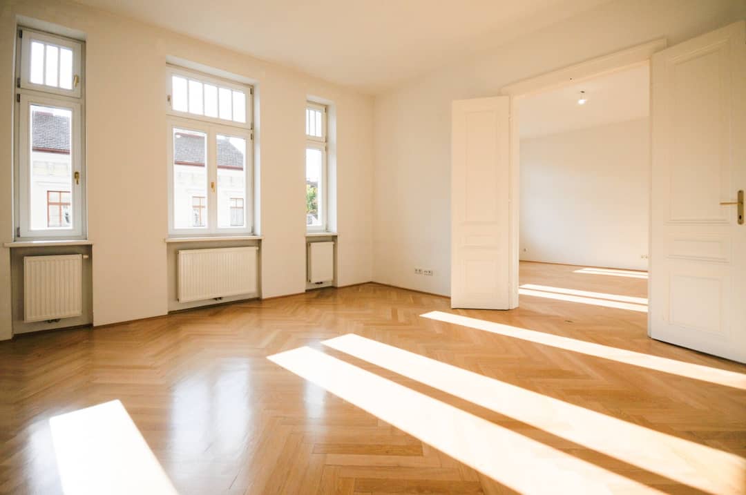 Altbauwohnung großzügig geschnitten Westausrichtung