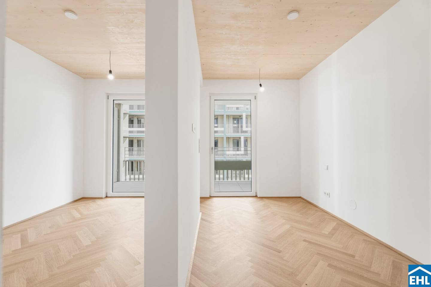 New build apartment Augarten near balcony loggia